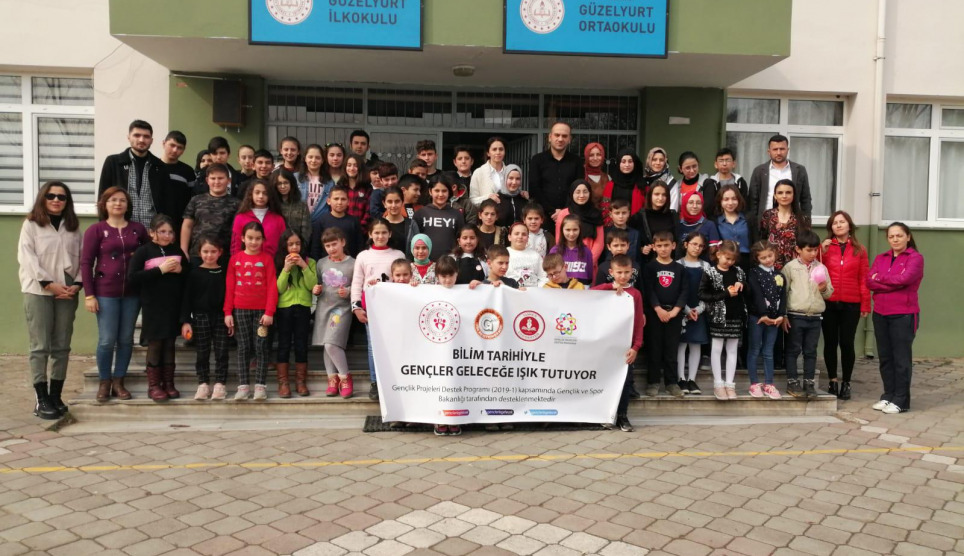 SAMÜ Projesiyle Tekkeköy Güzelyurt Ortaokulu’nun Kütüphanesi Zenginleşiyor