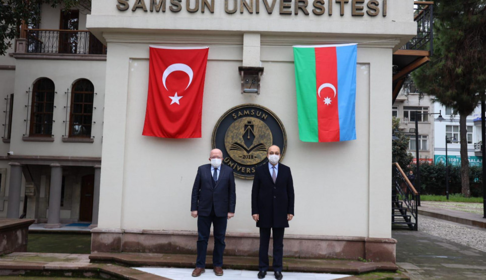 Gümüşhane Üniversitesi Rektörü Zeybek’ten Rektör Aydın’a Ziyaret