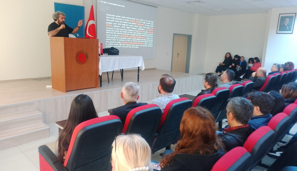 Kavak MYO’da “Ufkî Şehir” Semineri Düzenlendi