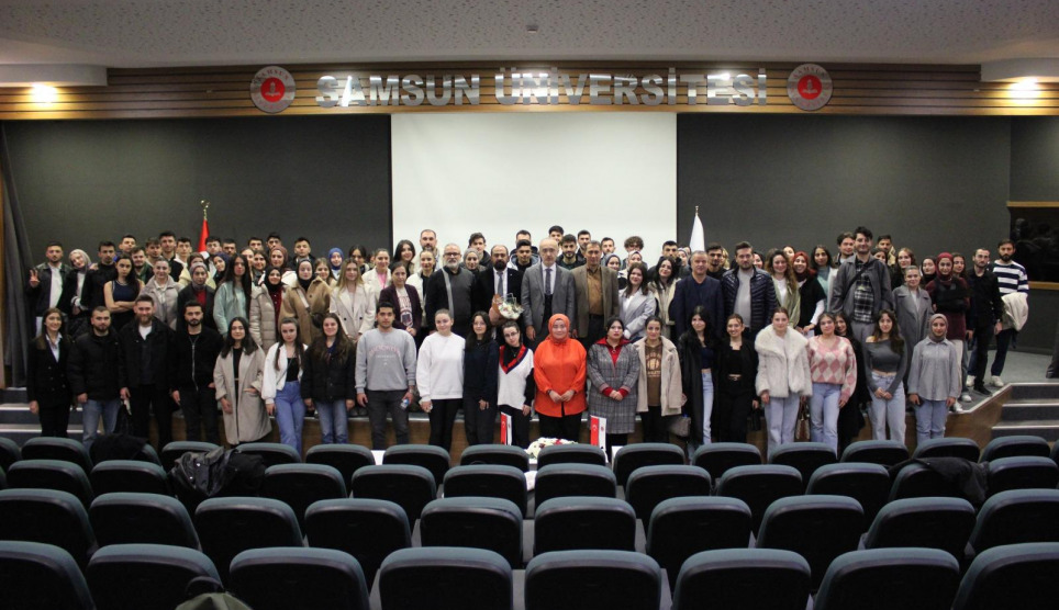 “Bilgi Çağı’nda Meteorolojinin Önemi” Konulu Konferans Düzenlendi