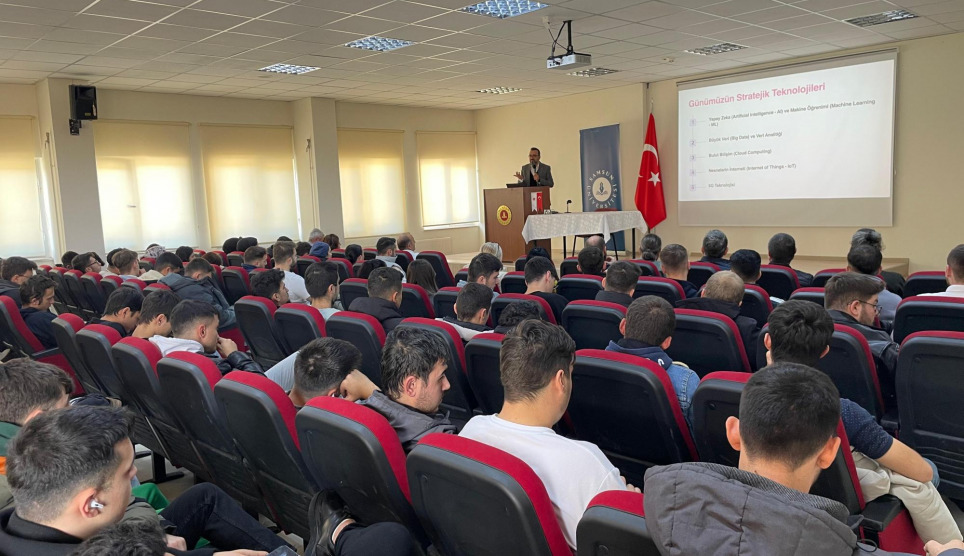 Yüksekokulumuzda Prof. Dr. Cumhur TÜRK tarafından Dijital Okuryazarlık konulu seminer programı düzenlenmiştir.