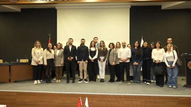 Psikolojide Yeni Çağ: İnsanı Anlamak ve Çağı Yakalamak Üzerine Kapsamlı Bir Buluşma