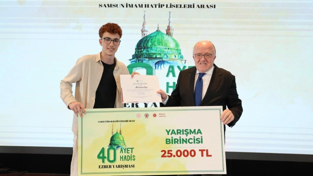 Gençler İlim ve İrfan İçin Yarıştı
