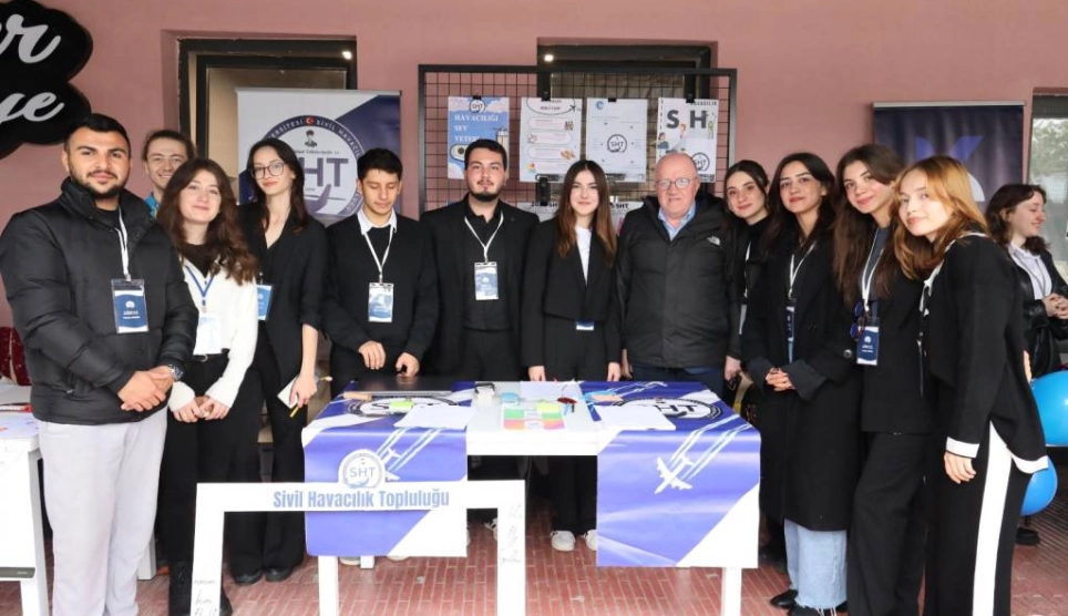 Üniversitemizde “Öğrenci Topluluk Tanıtım Günleri” Gerçekleştirildi