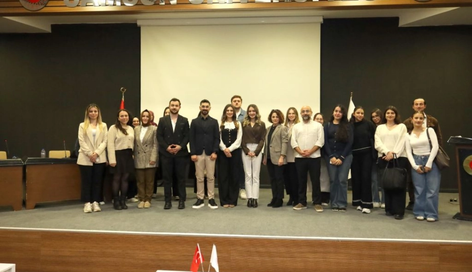 Psikolojide Yeni Çağ: İnsanı Anlamak ve Çağı Yakalamak Üzerine Kapsamlı Bir Buluşma