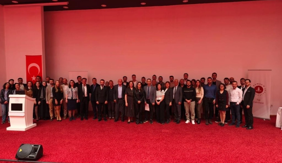 Adeziv Otitlerde Güncel Yaklaşımlar ve Canlı Cerrahi Uygulamaları