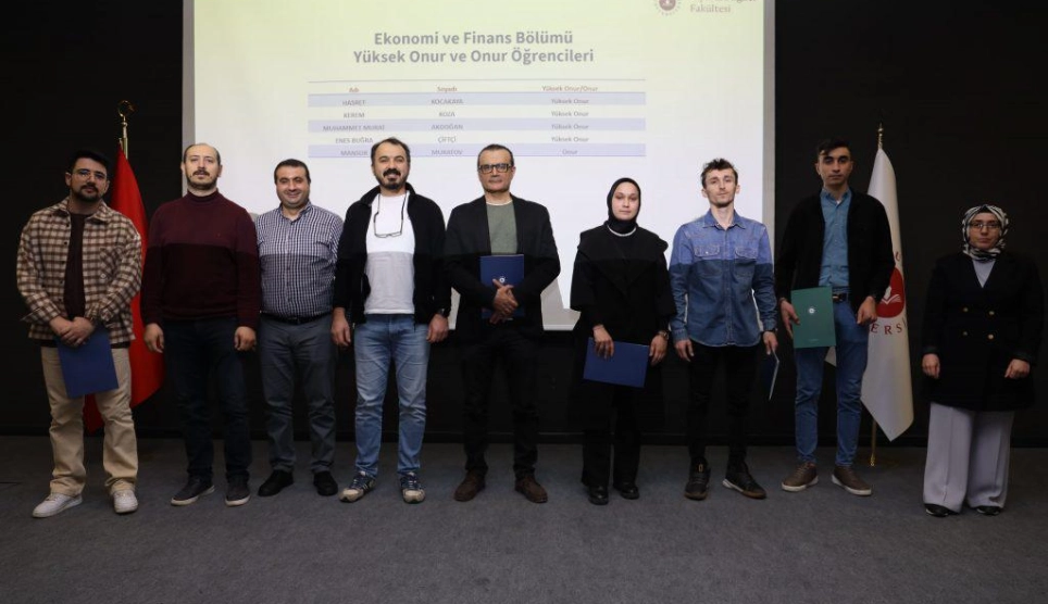 Bölümümüz Öğrencilerine Yüksek Onur ve Onur Belgesi Takdim Edildi