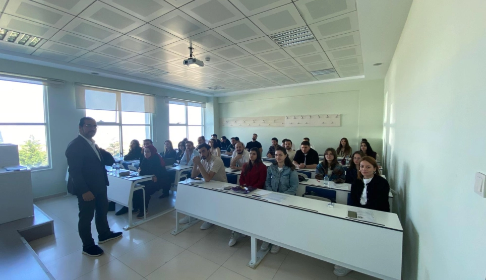 Araştırma Yöntemleri ve Etik Dersi TÜİK’ten Uzman eşliğinde gerçekleşti.